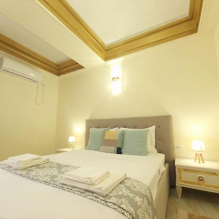 Laroka House Luxury Apartment City Center Universitate Bukarest Exterior foto